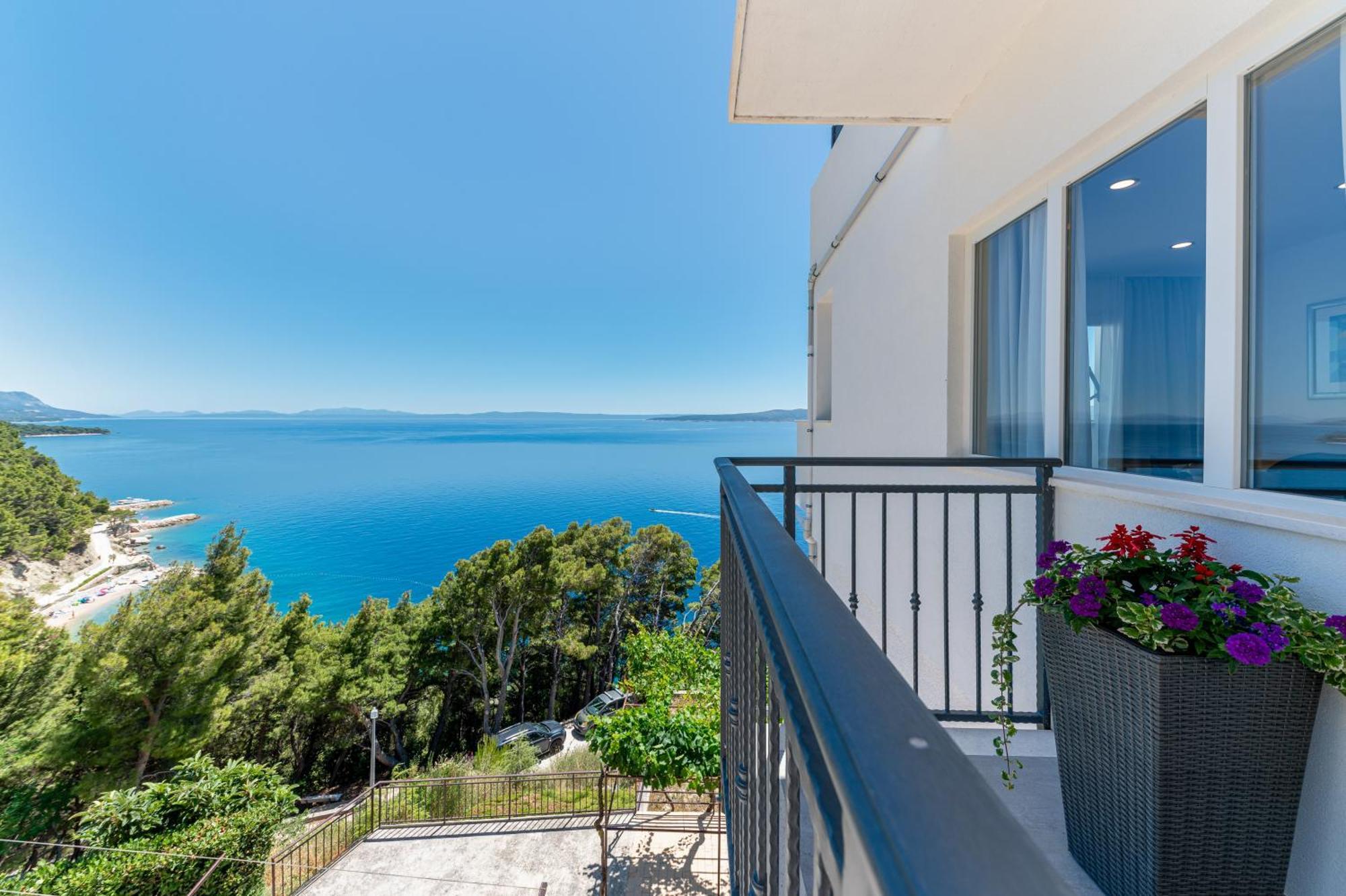 Seaview Apartments Nives Brela Zewnętrze zdjęcie