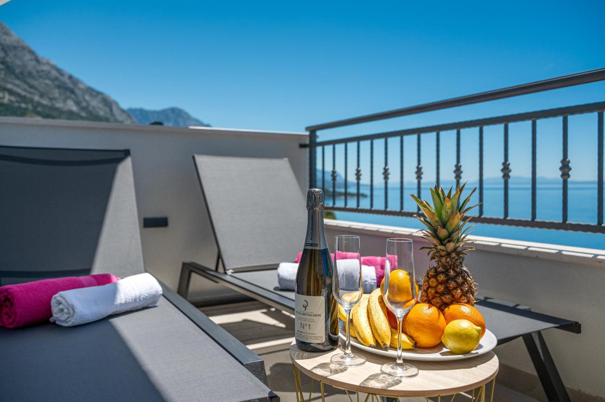 Seaview Apartments Nives Brela Zewnętrze zdjęcie