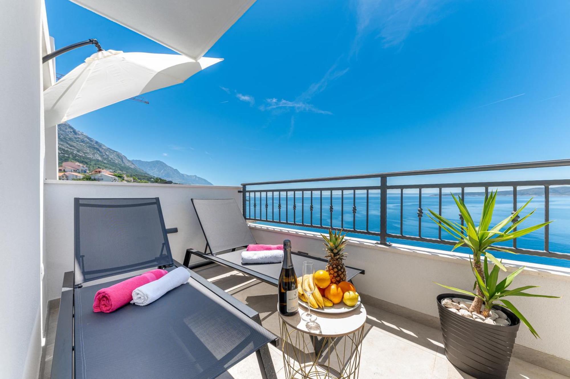 Seaview Apartments Nives Brela Zewnętrze zdjęcie