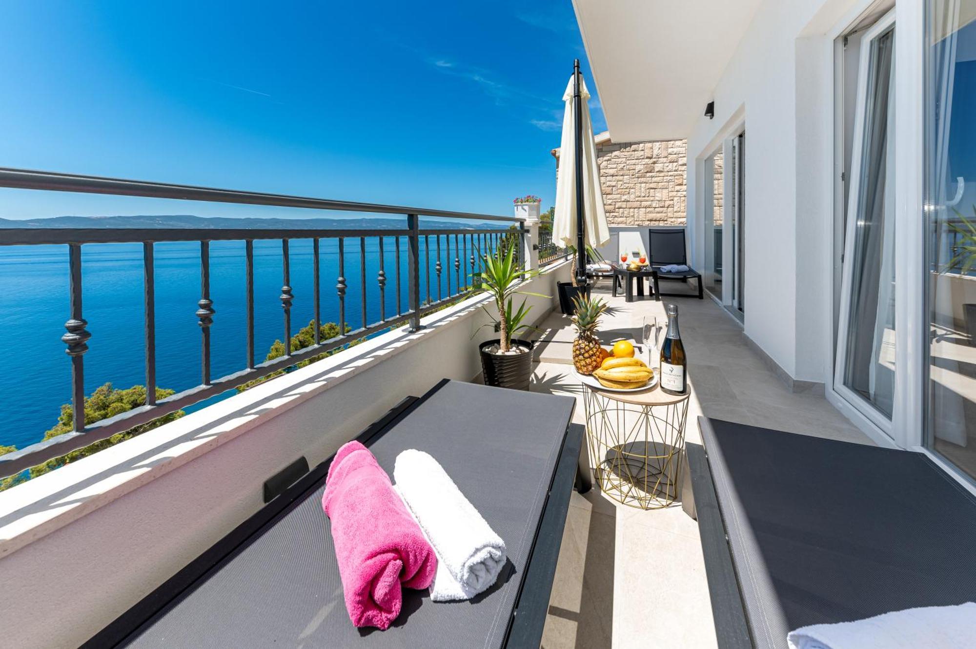 Seaview Apartments Nives Brela Zewnętrze zdjęcie