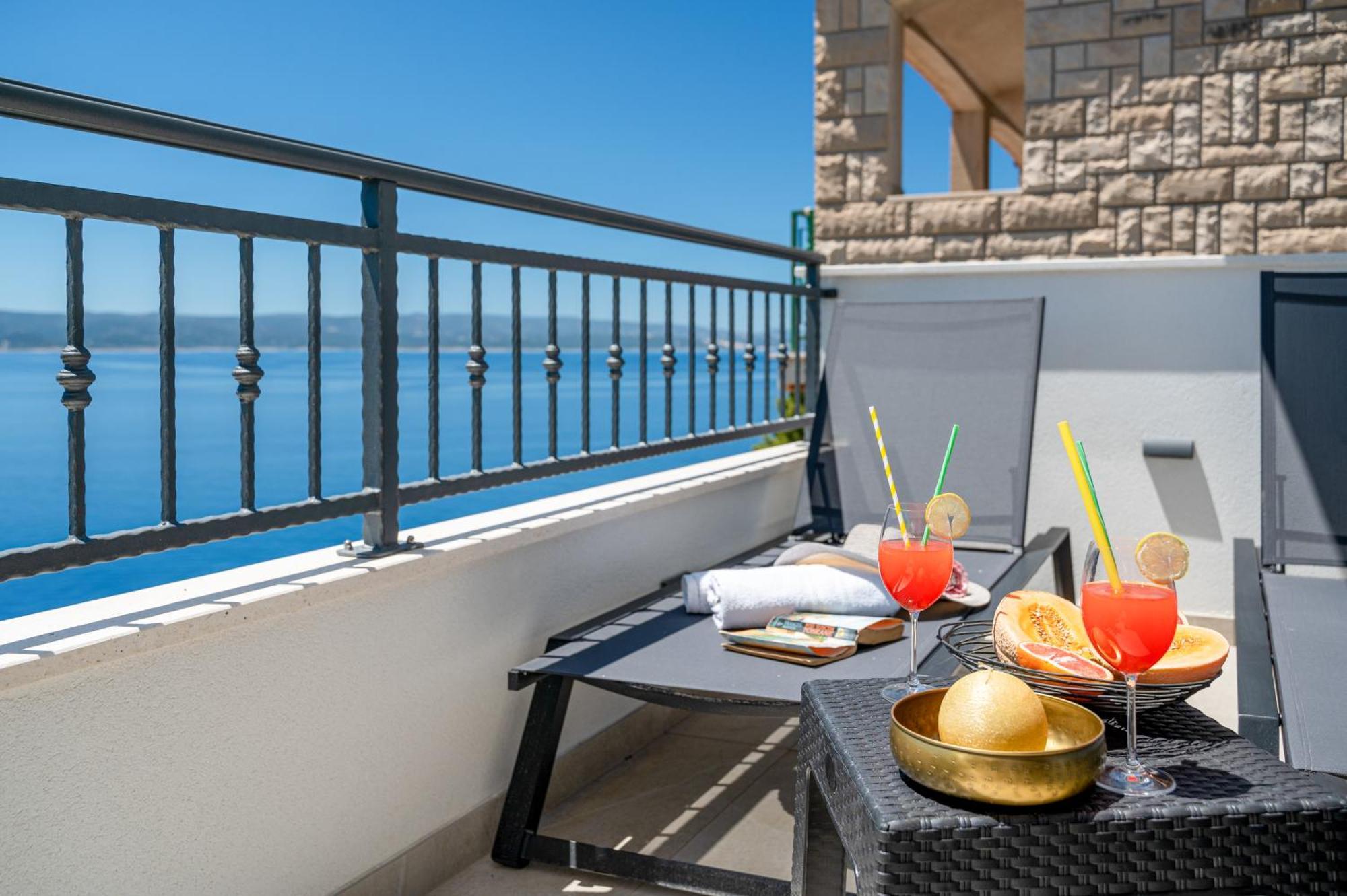 Seaview Apartments Nives Brela Zewnętrze zdjęcie